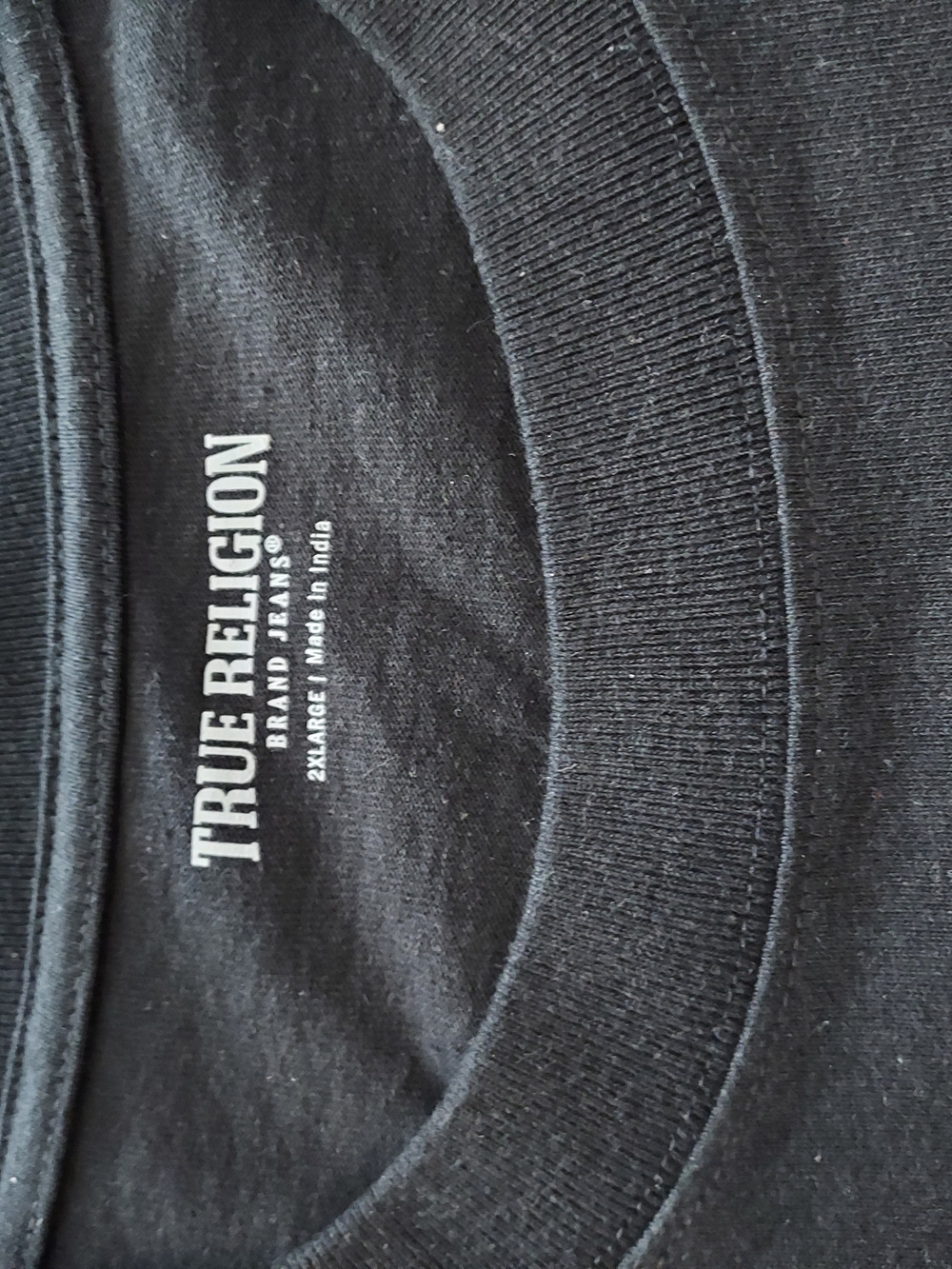 True Religion Men’s Black Graphic Logo T-Shirt - Red/White Print - Picture 4 of 6